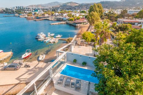 Yalikavak Villa | Çimentepe Residence Deluxe 1 - Villa with Heated Pool & Close to Yalikavak Marina