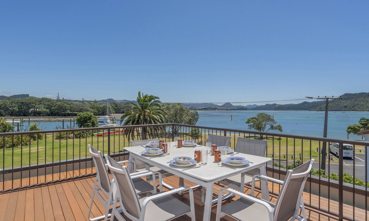 Whangamata House | Harbourside Haven - Whangamata Holiday Home