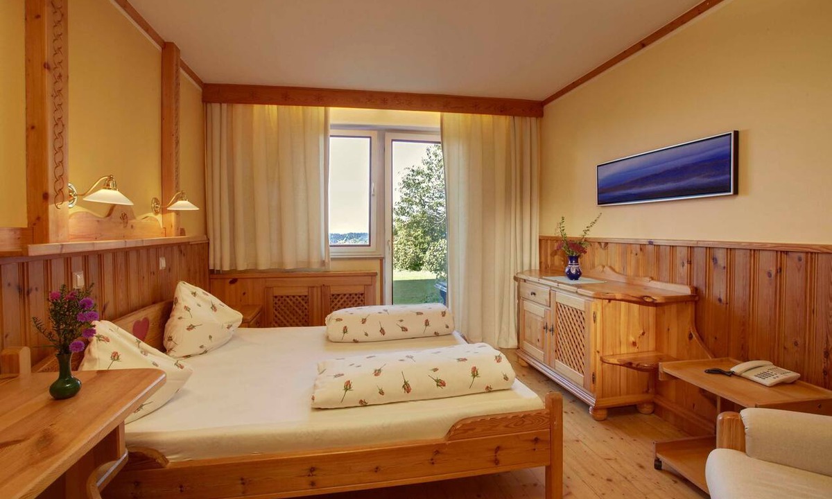 Eberstein House | Panoramic view - Biolandhaus Arche