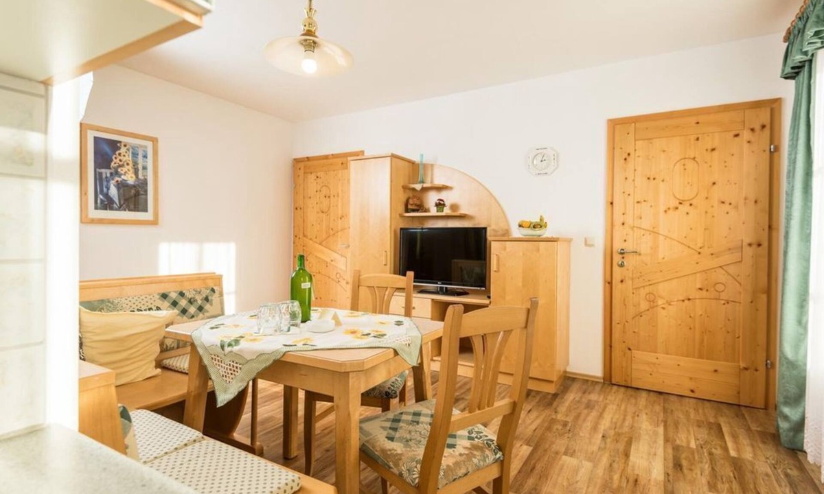 Fischbach Other | Vacation apartment Blumenwiese (1-2 nights NF) - Urlaub am Bauernhof Hönigshof