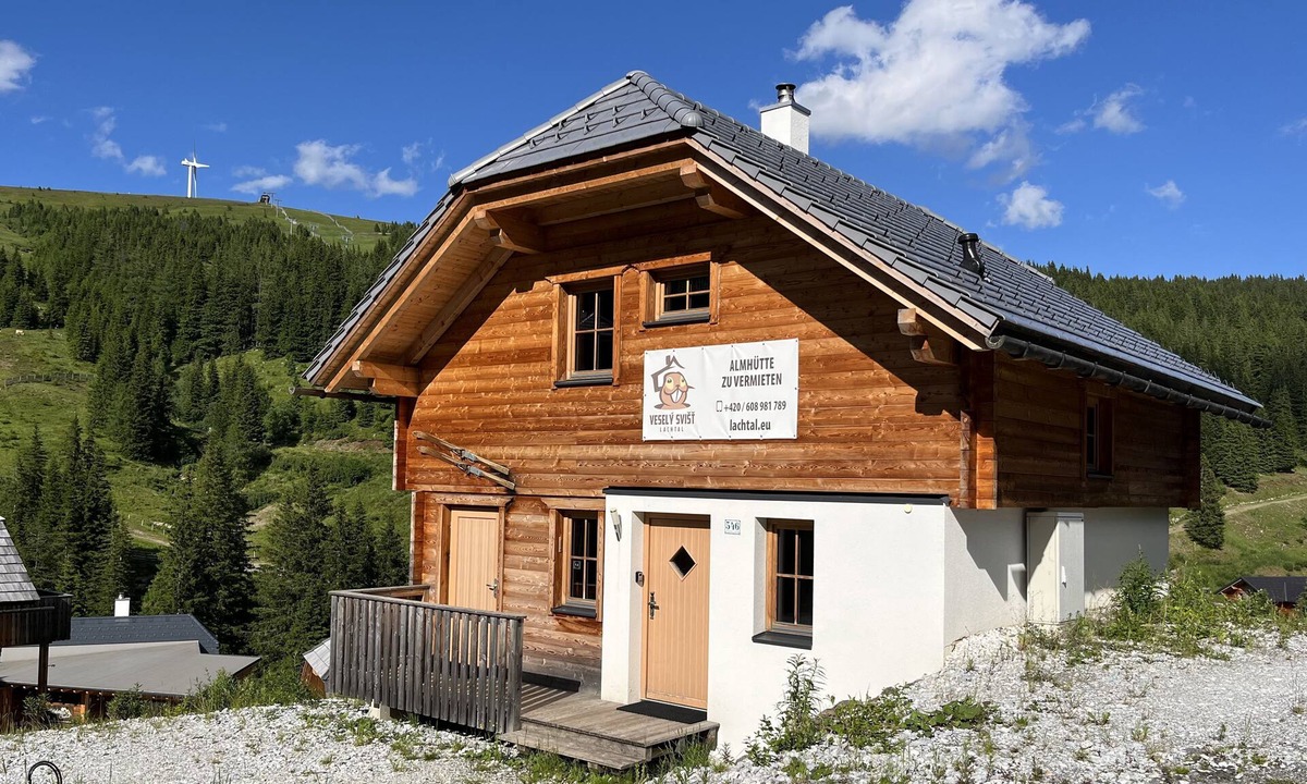Schoenberg-Lachtal Ski Chalet | Veselý Svišť Chalet Lachtal - a comfortable chalet in the mountains