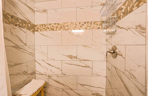Sanibel Condo | 1st Floor Beach Access 2B-2B 5 Star Very Clean 2 Min to Pool & 2 Min to Beach.
