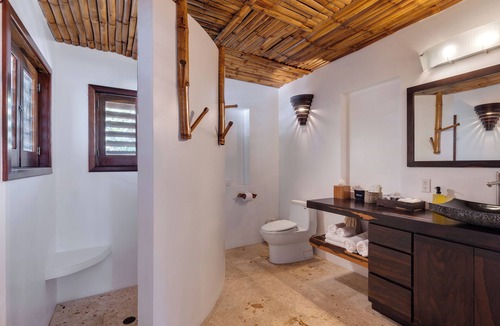 San Pedro Villa | 2-bedroom villa in soothing San Pedro with cool AC