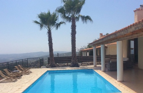 Polemi Villa | 3 Bed Detached Villa in Polemi, Paphos. Private Solar Heated Pool,Mountain Views
