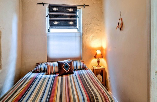 South Capitol Cottage | Authentic Adobe Abode < 1 Mile to Sante Fe Plaza!