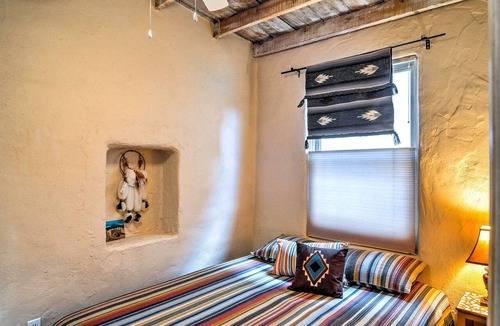 South Capitol Cottage | Authentic Adobe Abode < 1 Mile to Sante Fe Plaza!