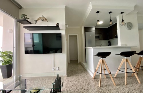 La Garita Apartment | Beautiful beachfront apartment with a large terrace overlooking the ocean