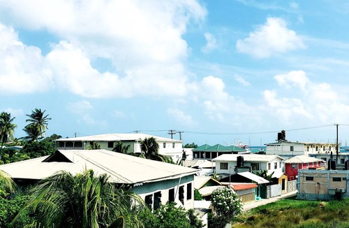 Clifton Apartment | Family styled Apartments/Guest House - 5 minutes walk from the beach.