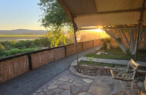 Vioolsdrift Settlement Resort | Frontier River Resort