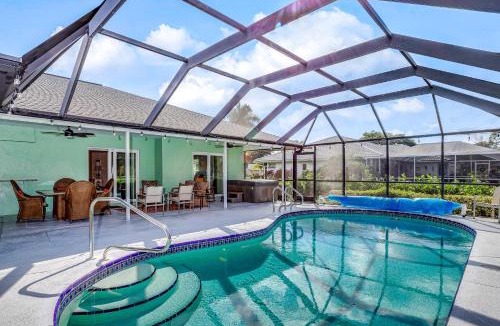 Lely Golf Estates House | Golf-Course Oasis
