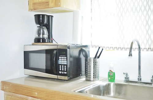 Kingstown Apartment | KINGSTOWN 1 BEDROOM RIGHT IN TOWN! WALKING DISTANCE TO EVERYTHNG VINCY!