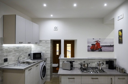Old Town Apartment | La Chiocciola Apartment - Brand new APT in the historic center 300 meters from the sea