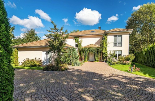 Neuruppin Villa | Ruppiner Ferienresidenz (dreamlike villa on Lake Neuruppin)
