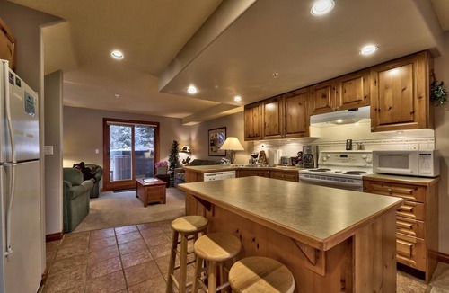 Sun Peaks House | Spacious multi level 2 bedroom townhouse, easy access to nearby runs and lift, short walk to village
