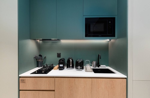 Business Bay Apartment | Urban Studio w/Balcony Near Downtown and Canal