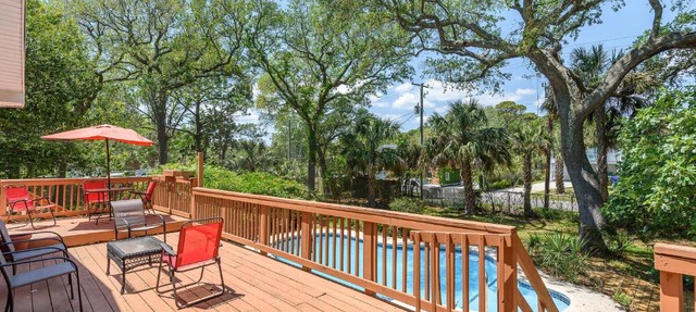 116 E Hudson Ave in Folly Beach