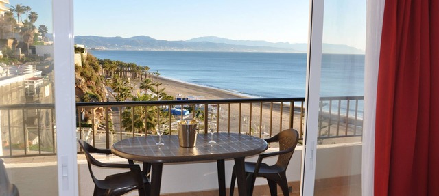1st line apartment with sea view in Torremolinos