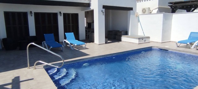 1st line Luxury Golf Villa (3) with Private Pool, full sky package! in Banos Y Mendigo