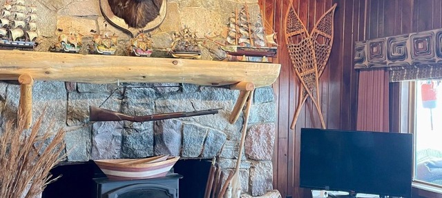 3 bedroom cottage on the NW side of Burt Lake in Brutus