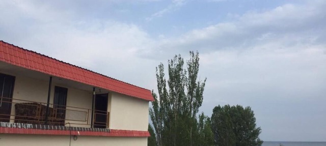 3-bedroom hotel in serene Sevan with cool AC in Sevan
