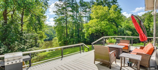 30 Acres & Pond: North Georgia Mtn Farmhouse in Demorest