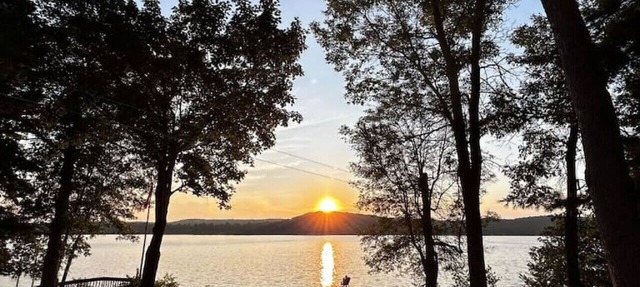 4BR Waterfront Escape w/Woodstoves & Large Dock in Algonquin Highlands