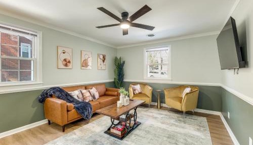 5 Mi to Fort Gregg-Adams: Spacious Family Home in Colonial Heights