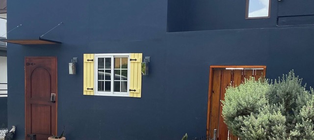 A modern tiny house, big on comfort, with an urban tiny living experience. in Chaguanas