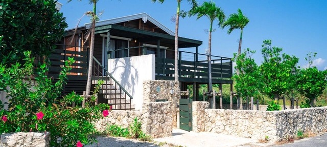 A wooden private log house where you can fully enj - Ishida Village / Miyakojima Okinawa in Miyakojima