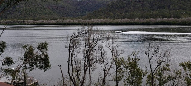 Absolute waterfront home on the Hawkesbury River perfect for fishing & relaxing in Gunderman