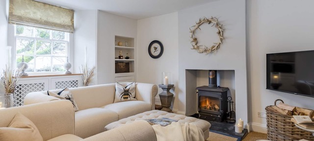 Antelope Cottage - Northleach, Cotswolds - near pubs in Northleach