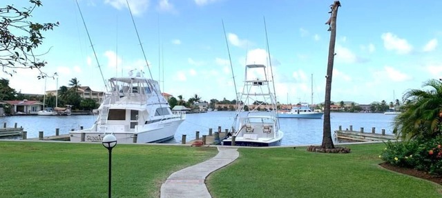 Bay View #7 - 3 bedroom, 3.5-bath waterfront townhouse in a gated community in Rodney Bay in Rodney Bay