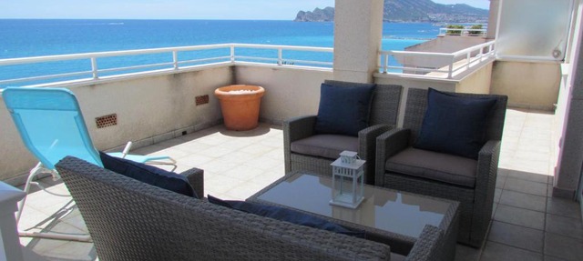 Beach front line penthouse in Altea in Altea