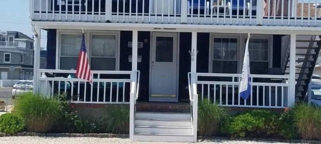 Beach Haven- Walking Distance to EVERYWHERE! Saturday to Saturday Rental in Beach Haven