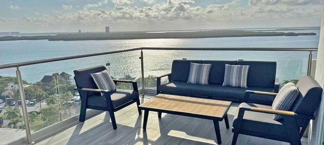 Beachfront – 8BR/7Bth – Penthouse Combo #324 in Cancun