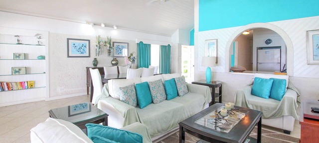 Beachfront apt on stunning paynes bay - Bora Upper in Paynes Bay