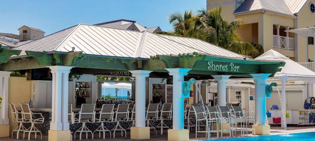 Beachfront Key West + Free Breakfast, Pool & Spa in Key West