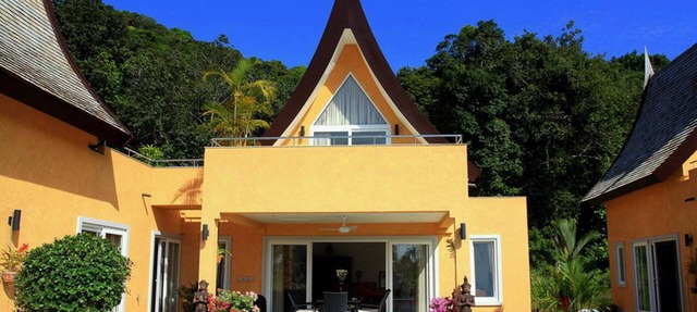 Beachfront Villa Surine, Koh Samed in Phe