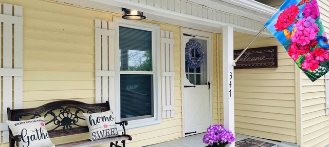 Beautiful 2 bedroom home, Walk to Downtown Mt. Airy! in Mount Airy