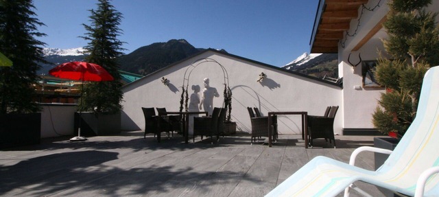 Beautiful apartment for 6 people with WIFI, TV and terrace in Hart Im Zillertal