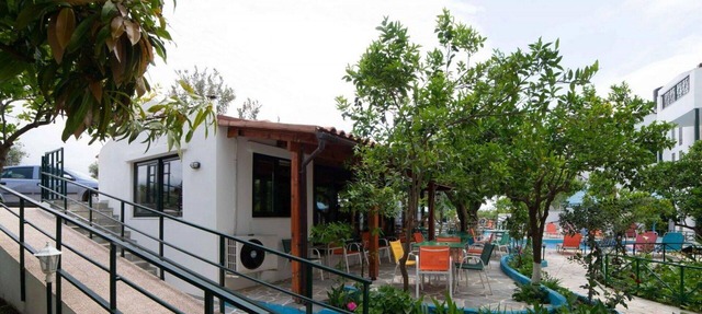 Beautiful apartment for 2 guests with hot tub, A/C, pool, WIFI, TV, terrace and parking in Ierapetra