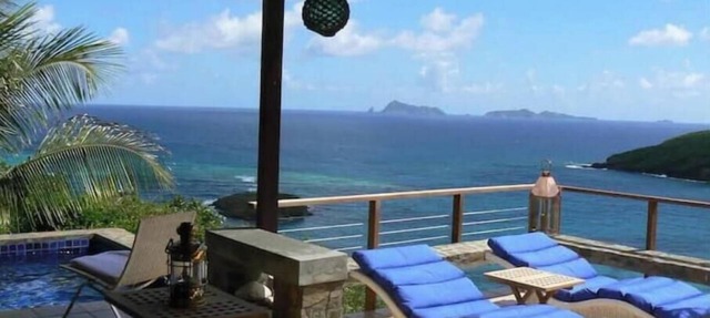 Bequia, Balliceaux House in Port Elizabeth