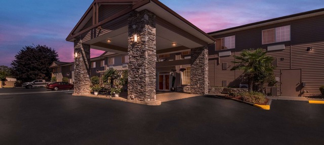 Best Western University Inn & Suites in Forest Grove