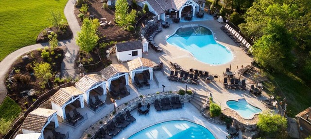 Big Cedar | Rustic Retreat | Pools, Lake & Adventure in Ridgedale