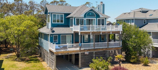 Blue Heron, Pet Friendly Corolla Home with Private Pool, Hot Tub and Ocean Views! in Corolla