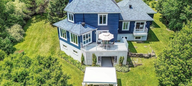 Breathtaking Sutton Mountain Views in Sutton