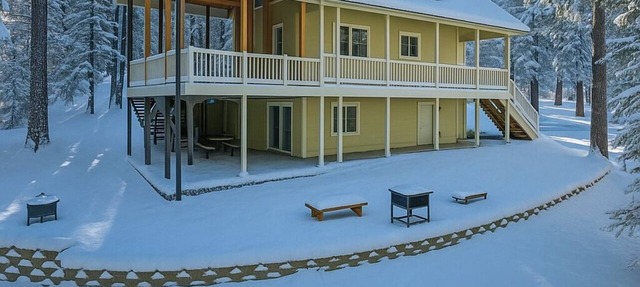 Cabin at the Creek ~ Family Fun Starts Here! in Shaver Lake
