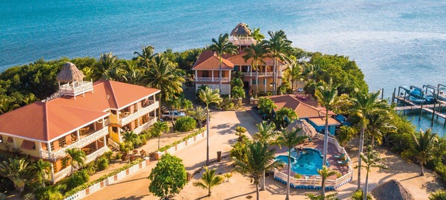 Caribbean Waterfront 2b/2b Placencia Village Condo With Pool! in Placencia