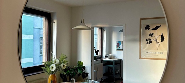 Central apartment with parking space, right next to the park and in the old town. in Graz