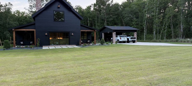 Charming 3 bedroom Modern Barn in Appling. Available for FISHING TOURNAMENTS in Appling